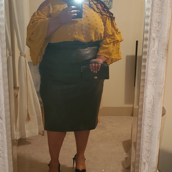 NWT Cato Mustard Blouse - Picture 2 of 2